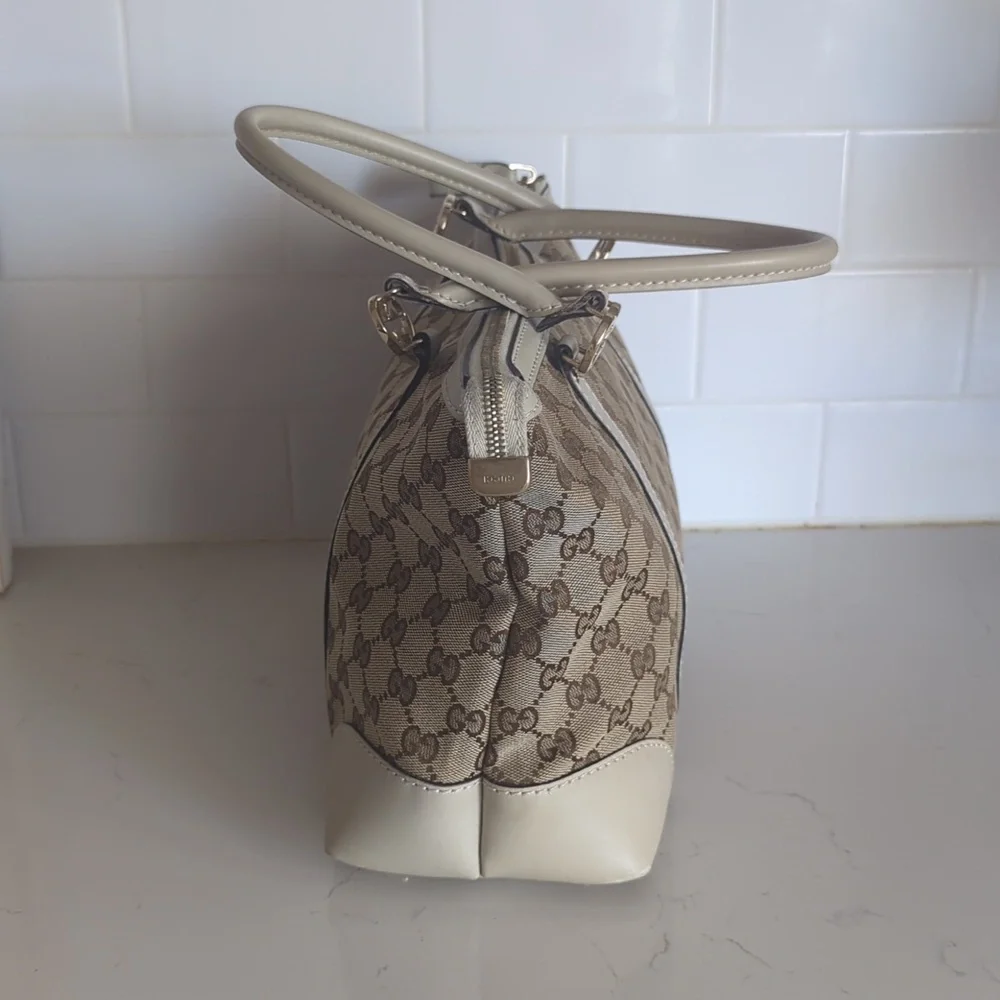 NOT FOR SALE SOLD Gucci Canvas Tote Vintage - Picture 4 of 15